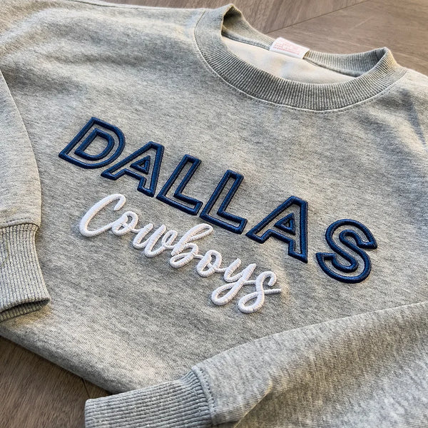 Custom 3D Puff Embroidered Team Sweatshirt/T-Shirt – Personalized Logo and Name Hoodie for Sports & Groups